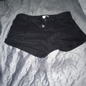 Amuse society ripped black short shorts